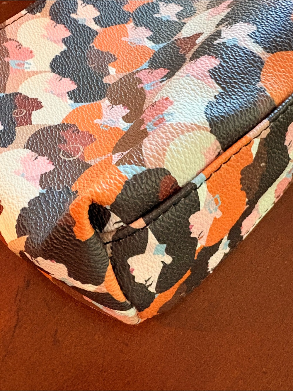 Patterned Zip Pouch - Picture 6 of 6